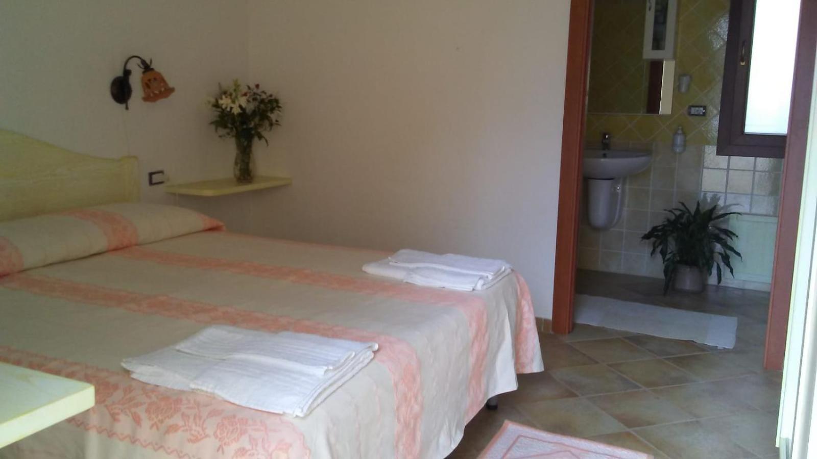 Agriturismo Donnolu Tertenìa Quarto foto