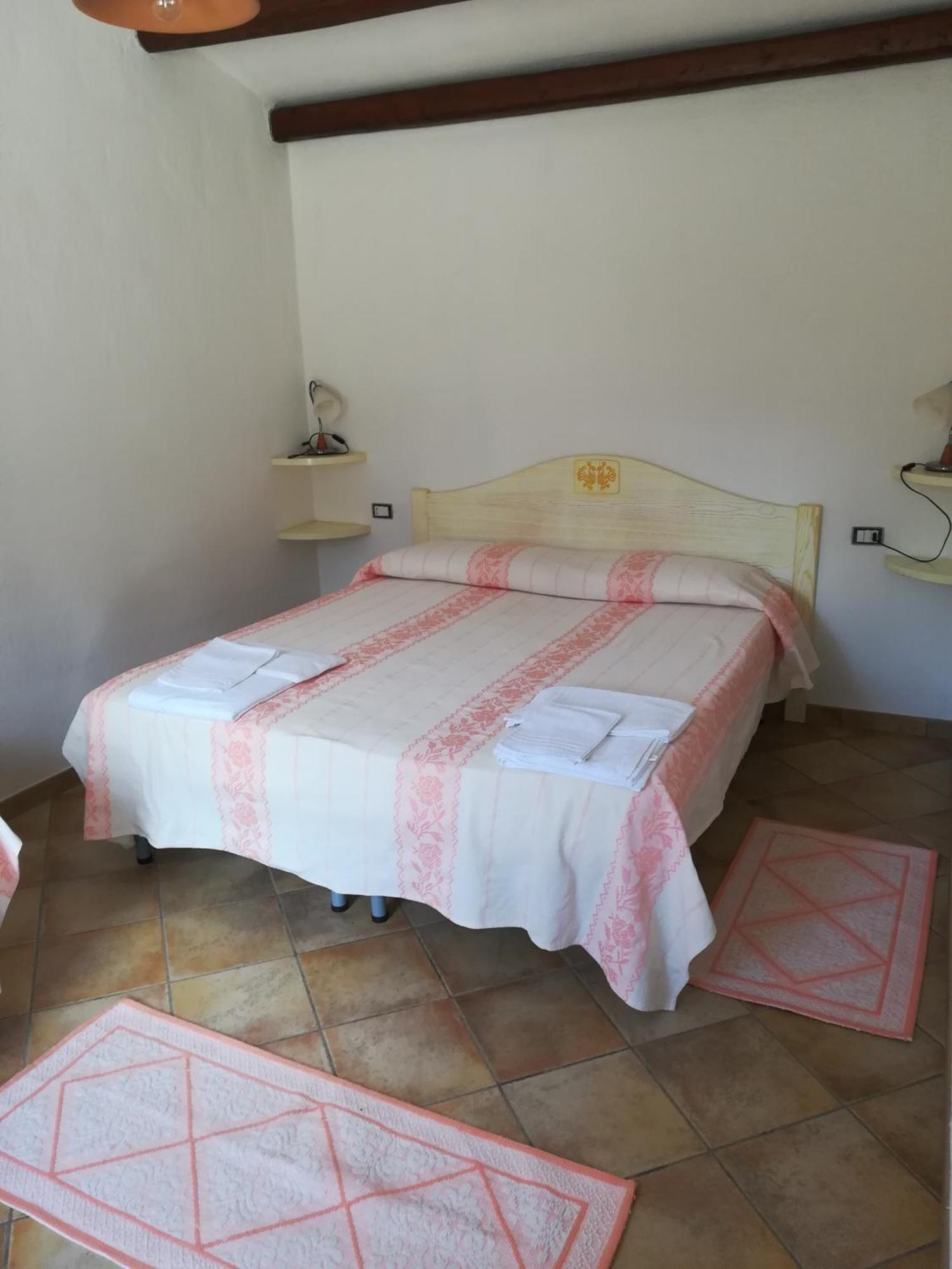 Agriturismo Donnolu Tertenìa Quarto foto